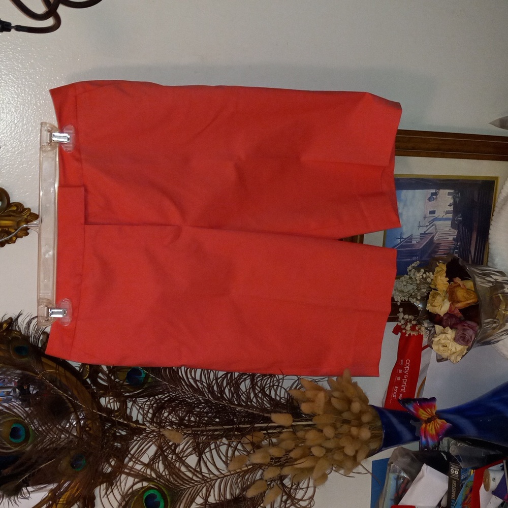Jones New York Sz 10 shorts nwot Coral color